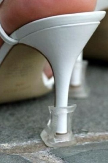 Top 14 Awesome Tips For An Outdoor Wedding 10 High Heel Protector