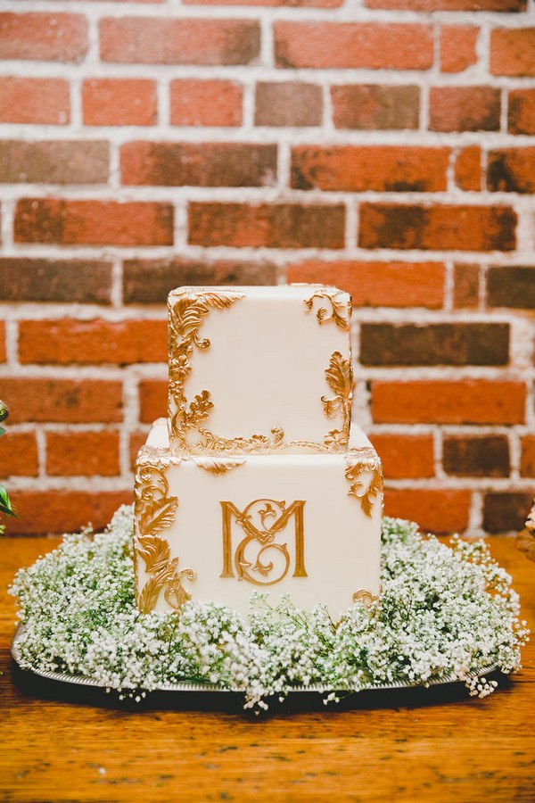 vintage gold weddingcake