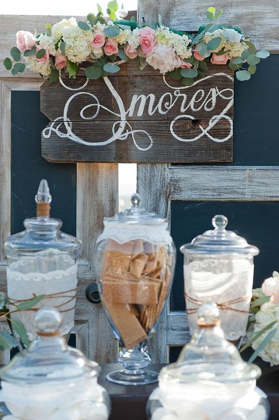 winter smore wedding bar