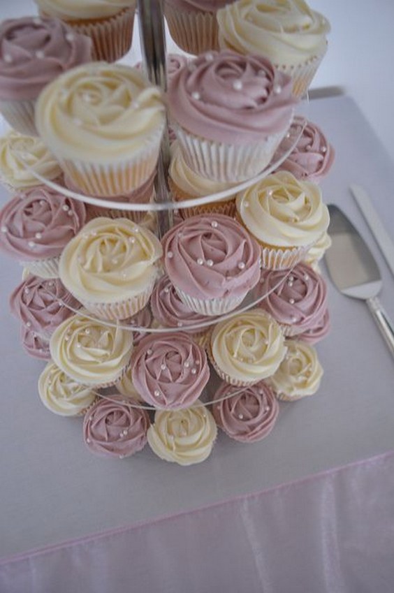 Dusty rose and cream wedding cupcakes