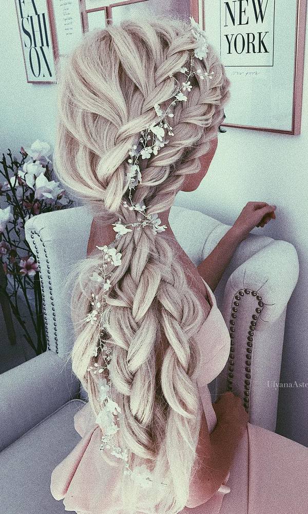 Ulyana Aster Long Wedding Hairstyles 