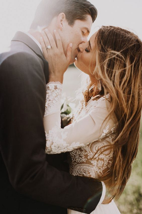 Wedding Kiss Photos 