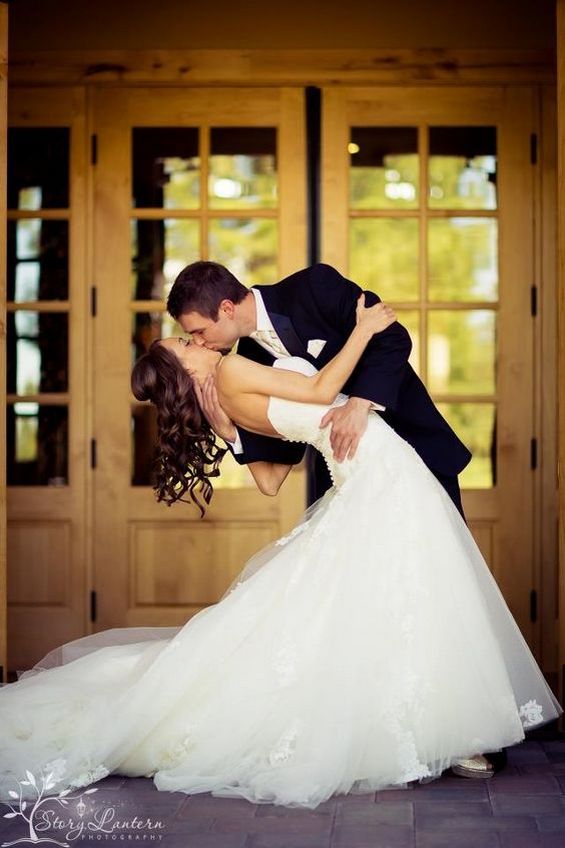 Wedding Kiss Photos 