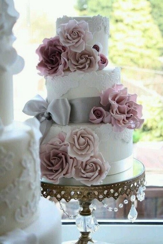 vintage dusty rose wedding cake