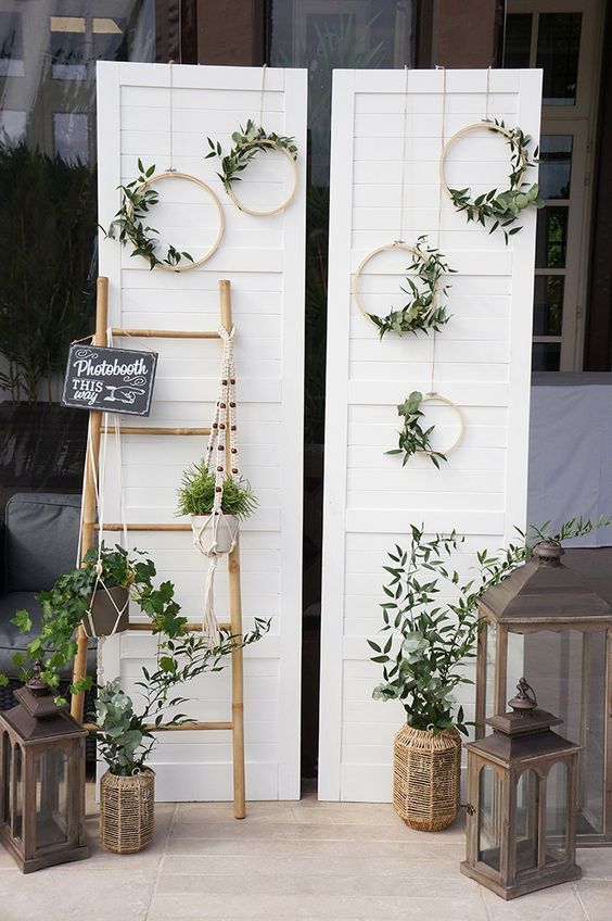 vintage greenery wedding photobooth backrop