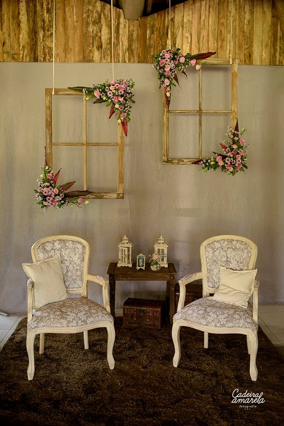 vintage indoor wedding photobooth