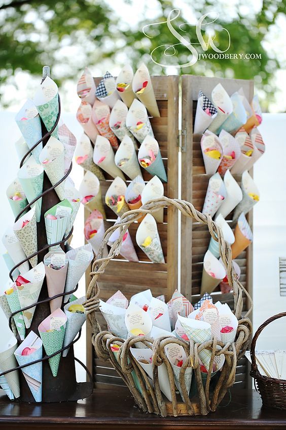 Wedding confetti wedding send off toss idea