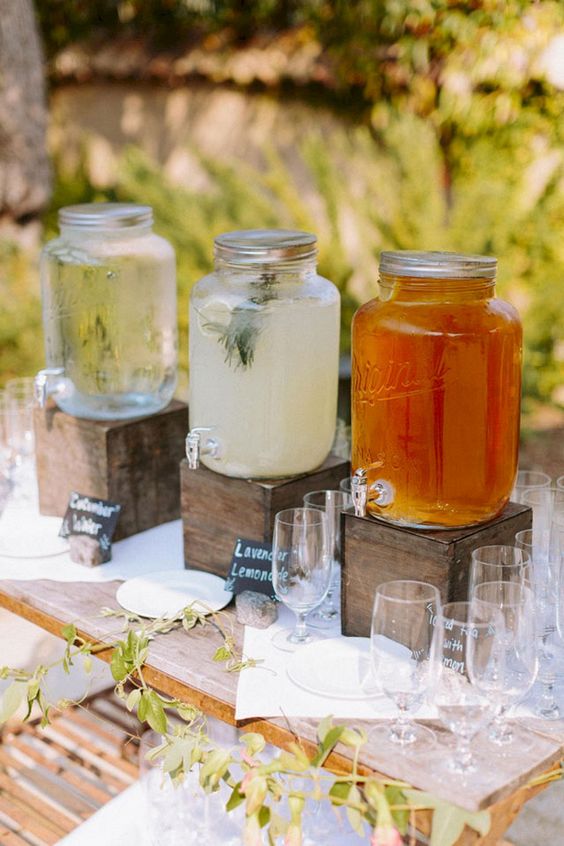 Intimate Backyard Outdoor Wedding Ideas