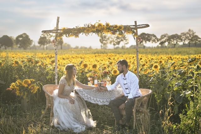 Sunflower wedding inspiration from 4lovepolkadots