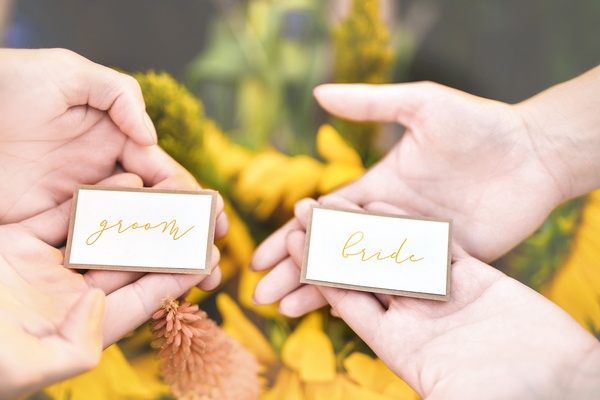 Sunflower wedding place card from 4lovepolkadots 