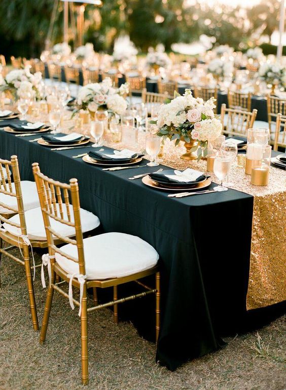 gold and black modern wedding reception idea