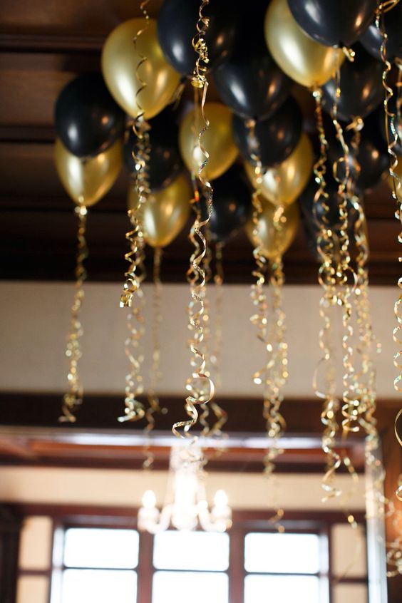 gold and black wedding decor