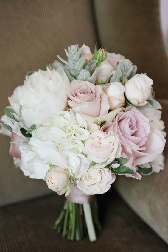 white and blush wedding bouquets