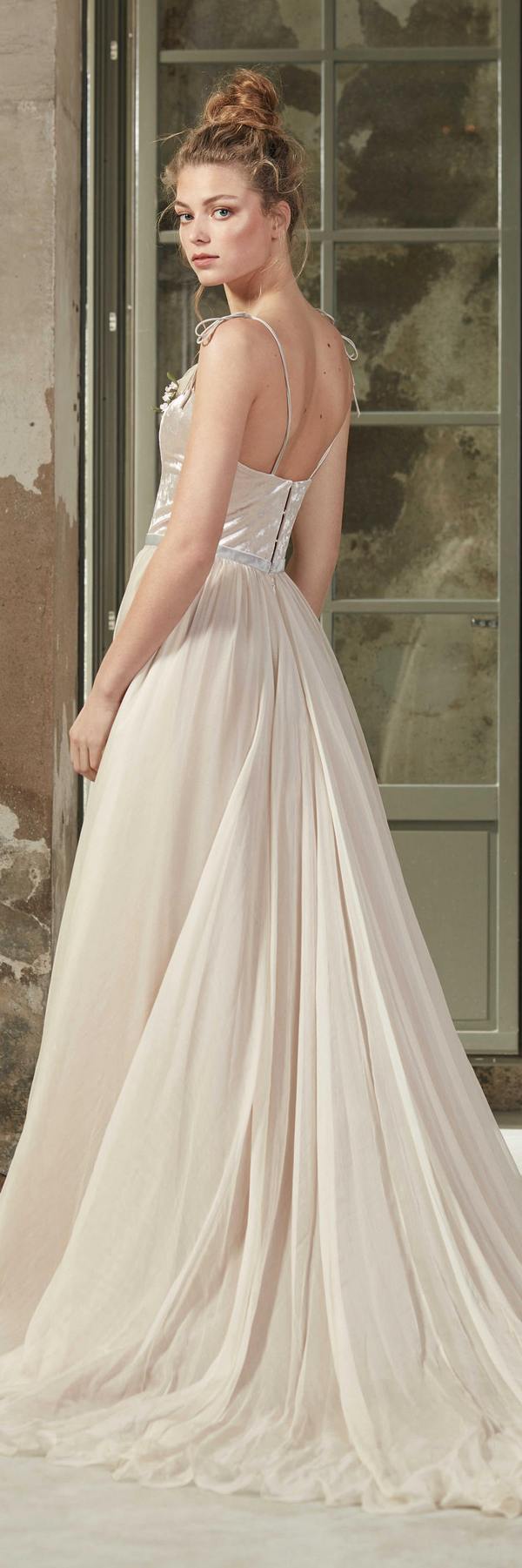 Rara Avis 2018 Wedding Dresses DEIA 2