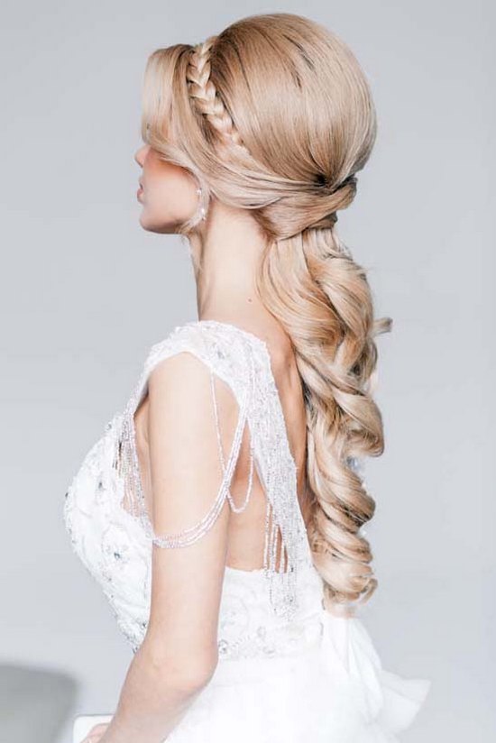 Art4studio long braided wedding hairstyle