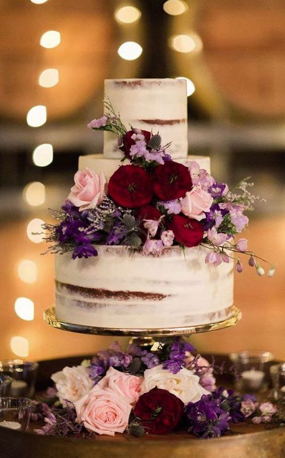 Burgundy wedding cake idea