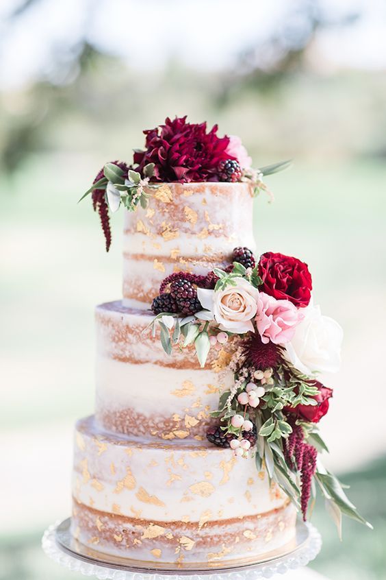 Burgundy wedding cake idea