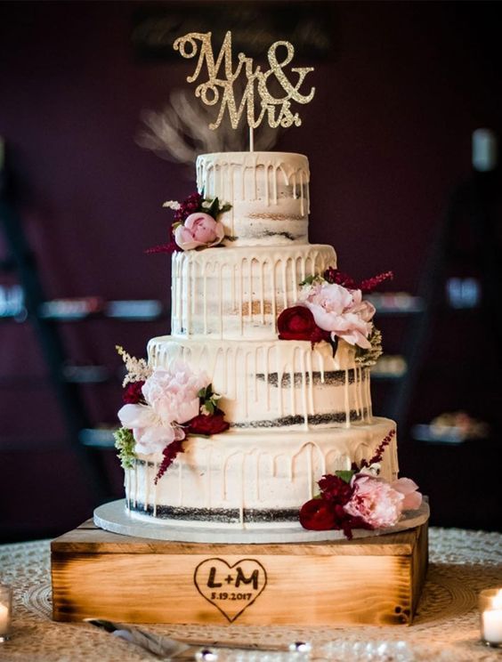 Burgundy wedding cake idea