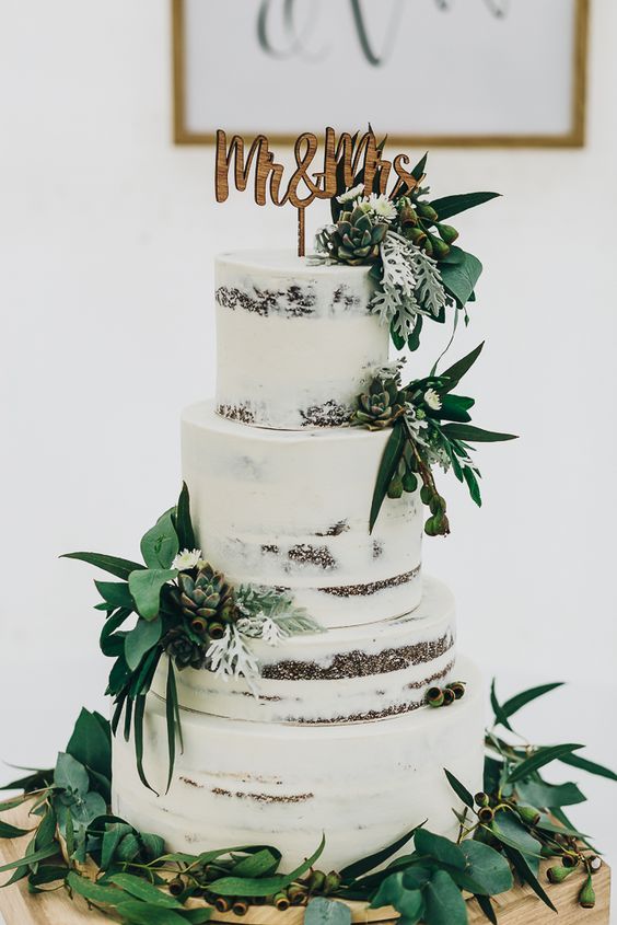 Greenery wedding cake idea