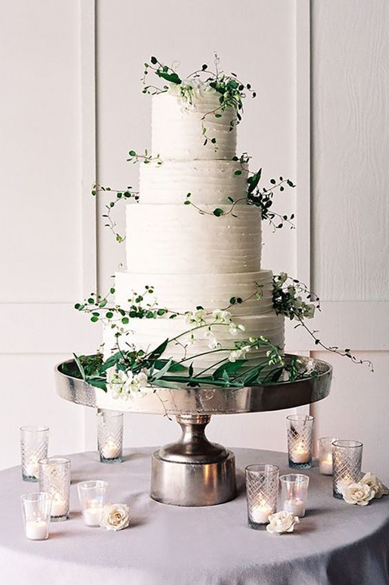 Greenery wedding cake idea