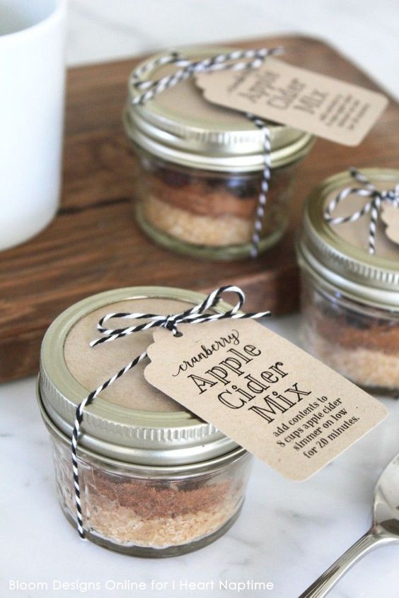 rustic apple cider mix wedding favors