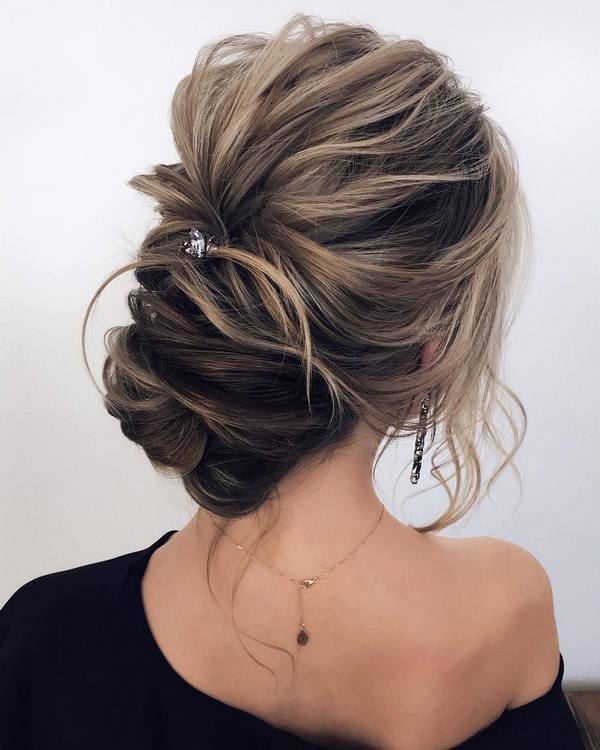 Top 20 Long Wedding Hairstyles and Updos for 2019  Deer 