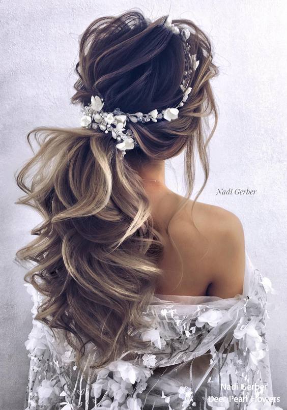 Nadi Gerber long wavy wedding hairstyles