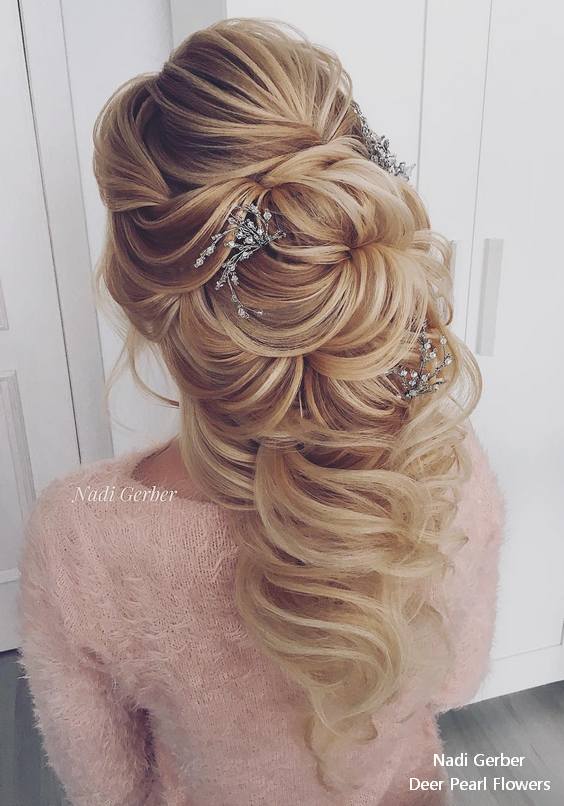 Nadi Gerber long wavy wedding hairstyles