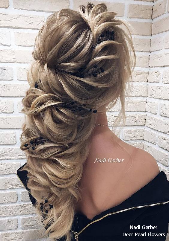 Nadi Gerber long wavy wedding hairstyles