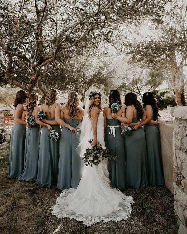 Wedding bridesmaids photo ideas