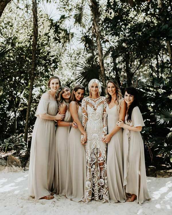 Wedding bridesmaids photo ideas