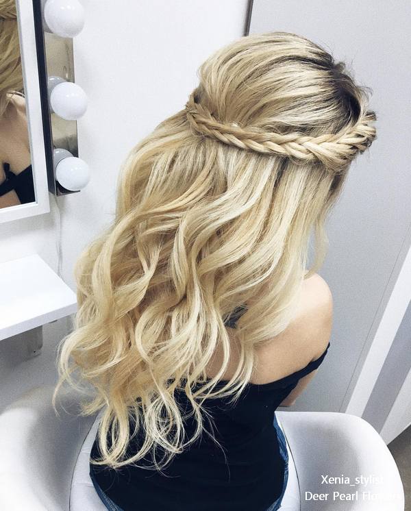 Half up half down wedding hairstyles from xenia_stylist