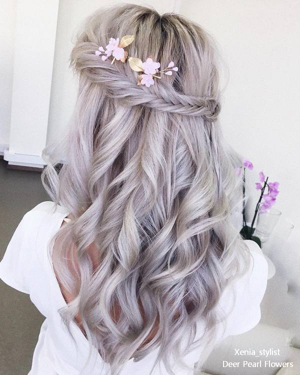 Half up half down wedding hairstyles from xenia_stylist