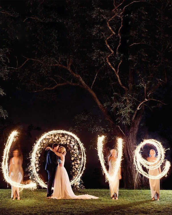 Romantic rustic country light wedding photo