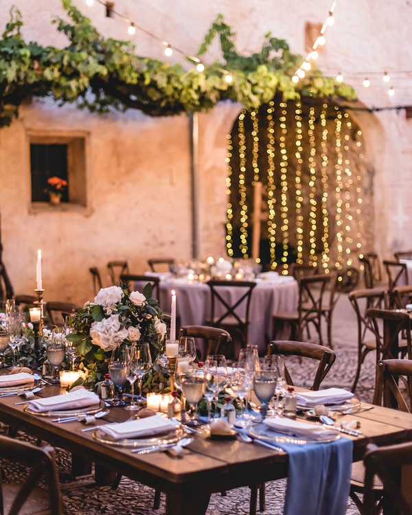 Romantic rustic wedding table runner centerpiece decor ideas