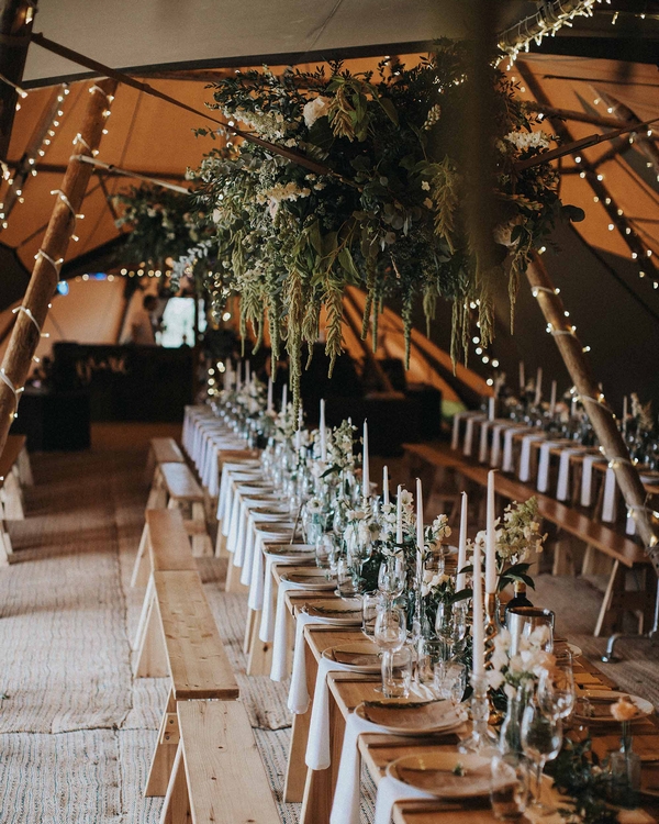 Romantic rustic wedding table runner centerpiece decor ideas