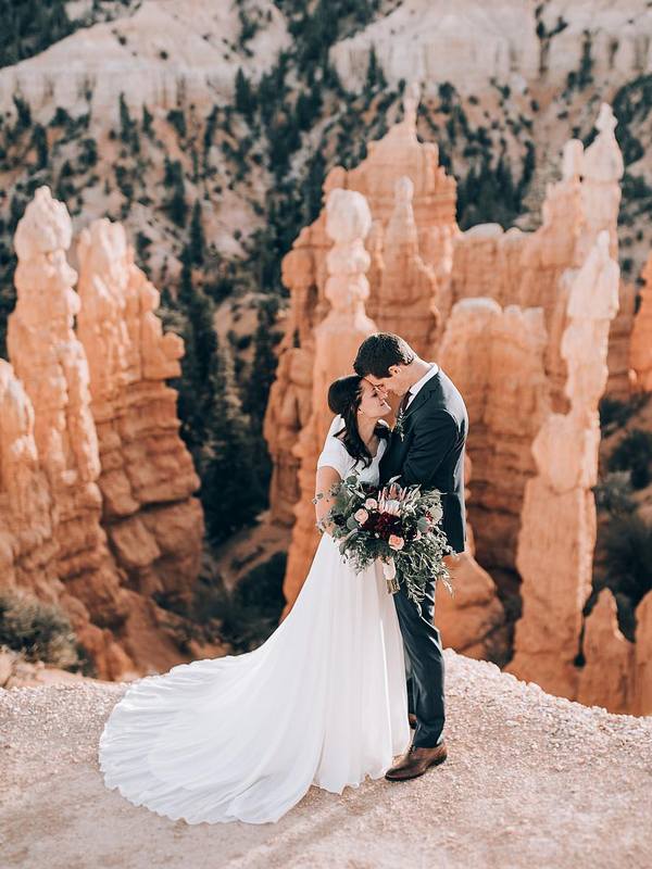 Mountain wedding photography ideas