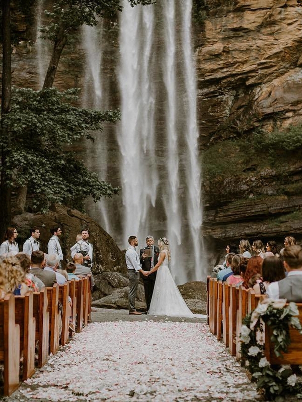 Mountain wedding photography ideas