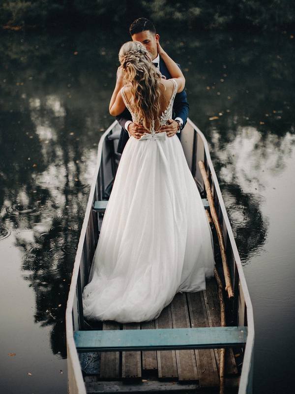 Water-Beach, Ocean and Lake wedding photo ideas