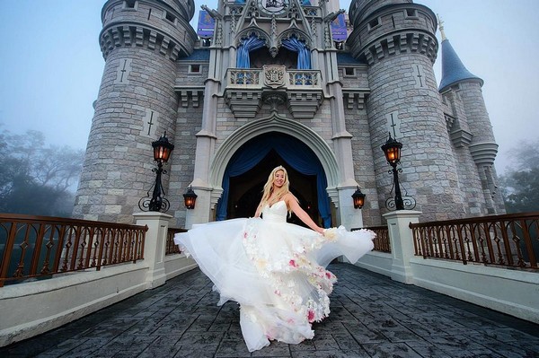 Disney Wedding Photo Shoot Ideas