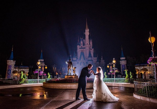 Disney Wedding Photo Shoot Ideas