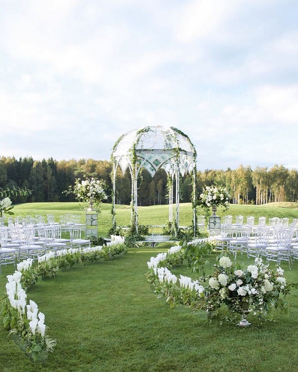 Modern Wedding Arches and Backdrops from Caramel 