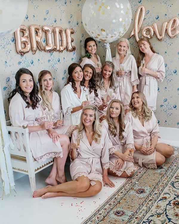 Wedding Photo Ideas For Your Bridesmaids