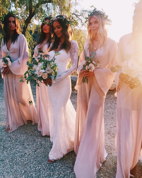 Wedding Photo Ideas For Your Bridesmaids