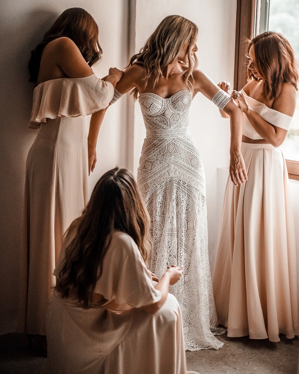 Wedding Photo Ideas For Your Bridesmaids