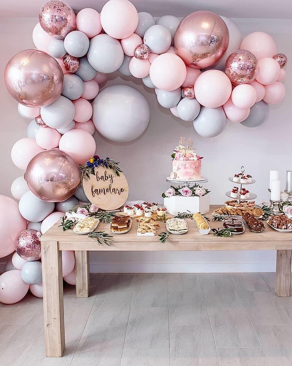 20 Wedding Balloons: Arch, Centerpieces and Decorations 20 Wedding Trends Balloon Wedding Decor Ideas