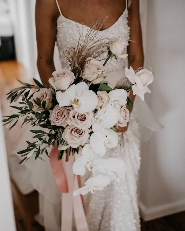 blush and greenery wedding bouquet9