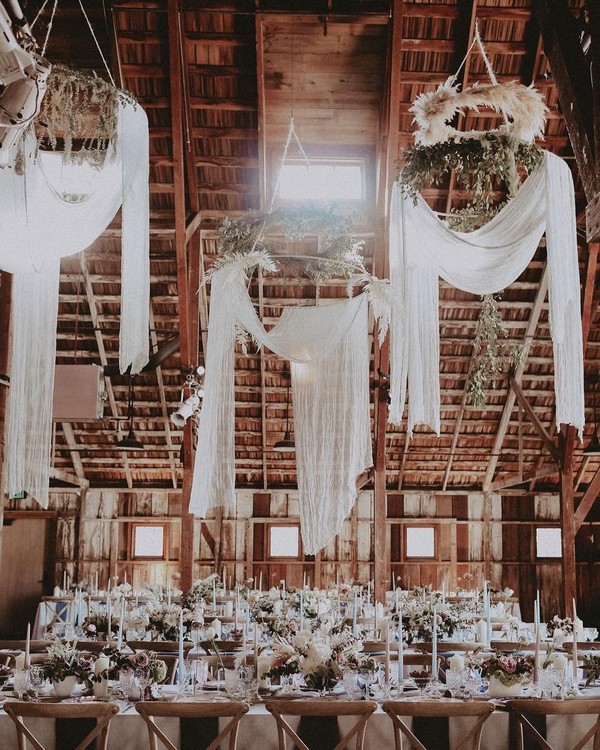 boho hanging pampas grass wedding decor13