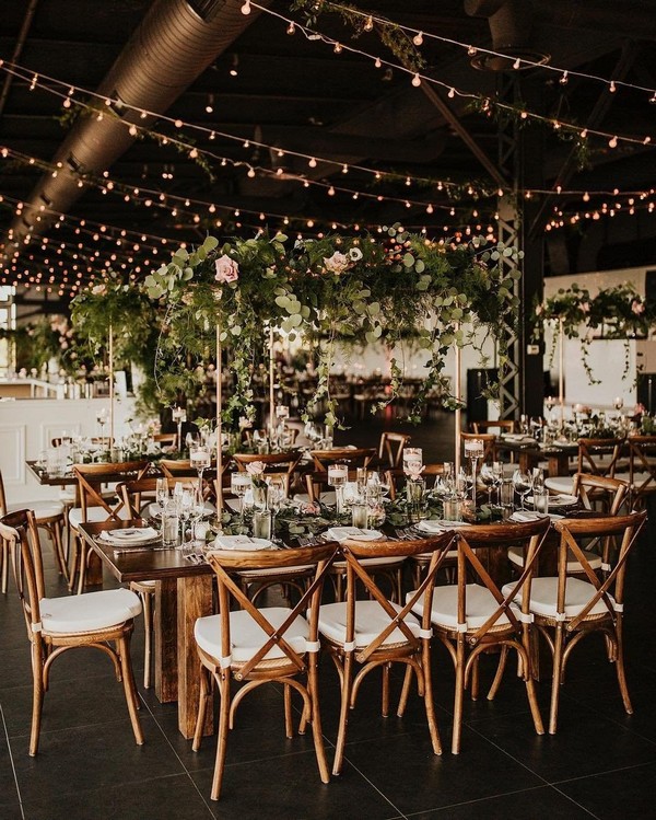 rustic greenery wedding reception decor 18