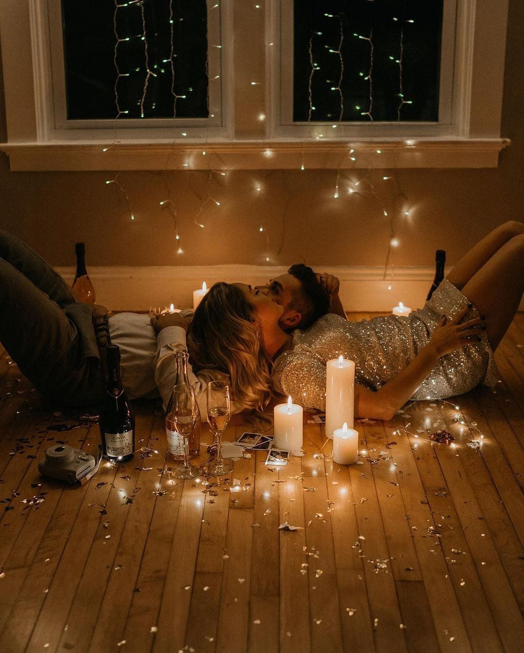 Night couple photo poses Love Songs for Her aishaleephotography1